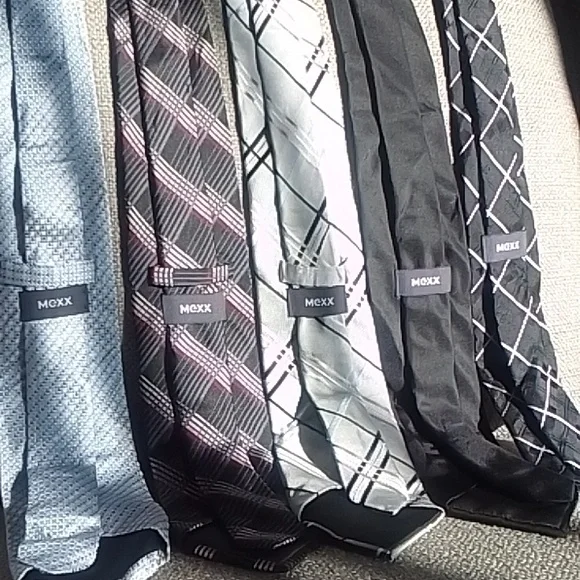 Mexx ties bundle - Picture 2 of 7